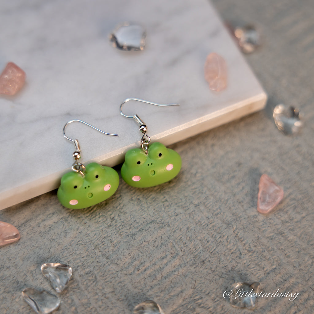 Blushing Froggie | Earrings