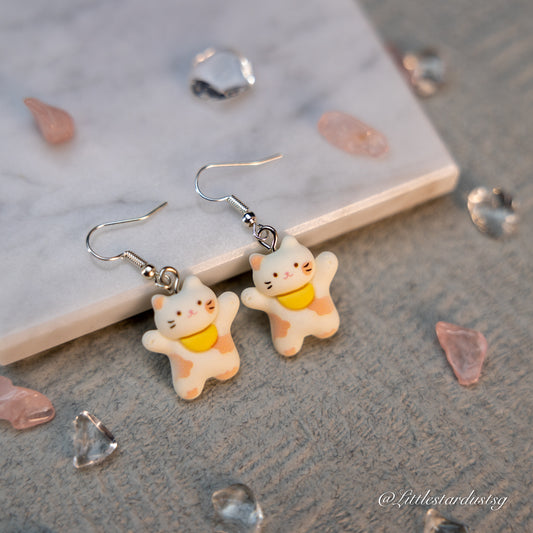 Yellow Bib Cat | Earrings