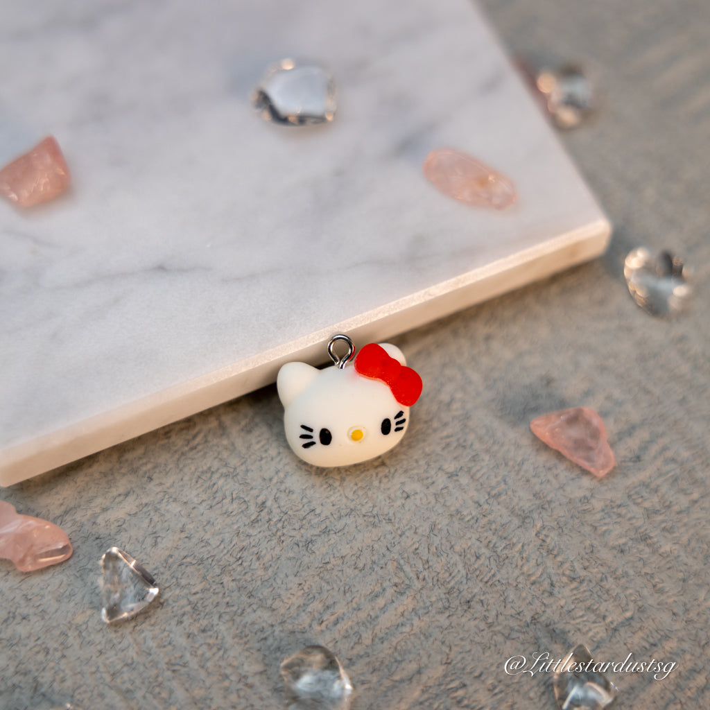 Mouthless Kitty (Red Ribbon) | Keychain